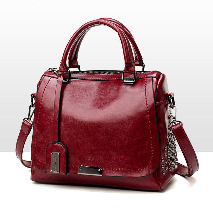 Fashionable And Versatile Soft Leather Messenger Bag GO Buy