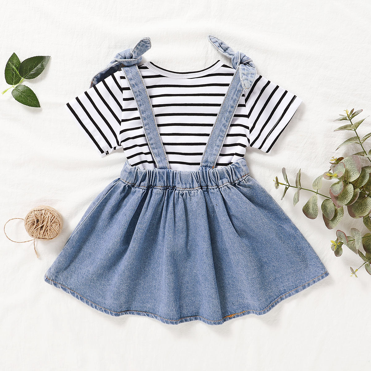 Girls' Striped Short-sleeved Blouse And Suspender Skirt Suit GO buy