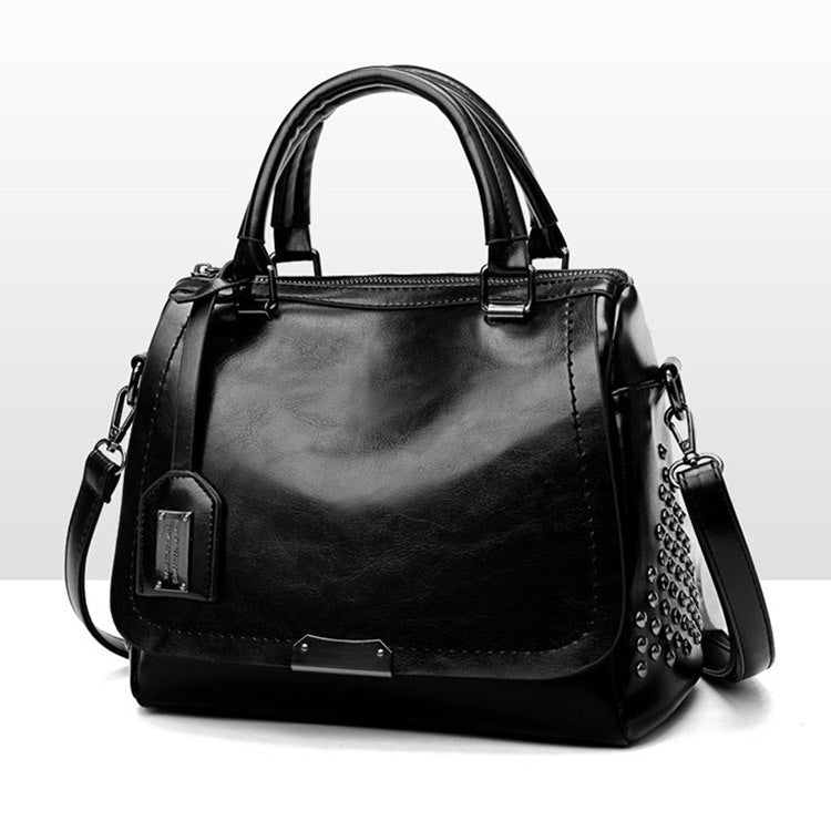 Fashionable And Versatile Soft Leather Messenger Bag GO Buy