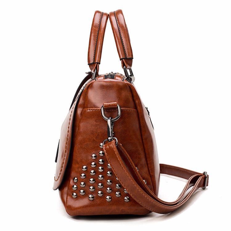 Fashionable And Versatile Soft Leather Messenger Bag GO Buy