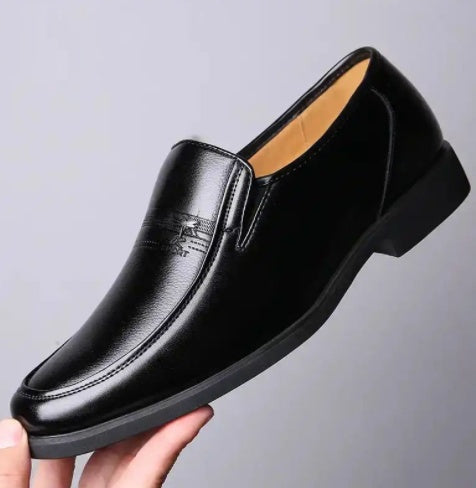 Men's Business Soft Surface Wear-Resistant Casual Leather Shoes GO Buy