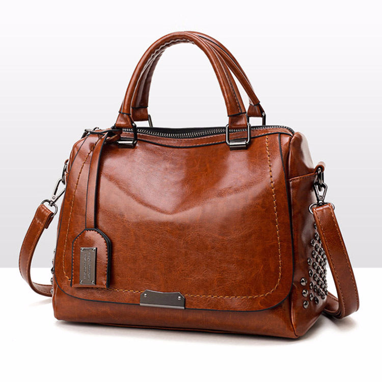 Fashionable And Versatile Soft Leather Messenger Bag GO Buy