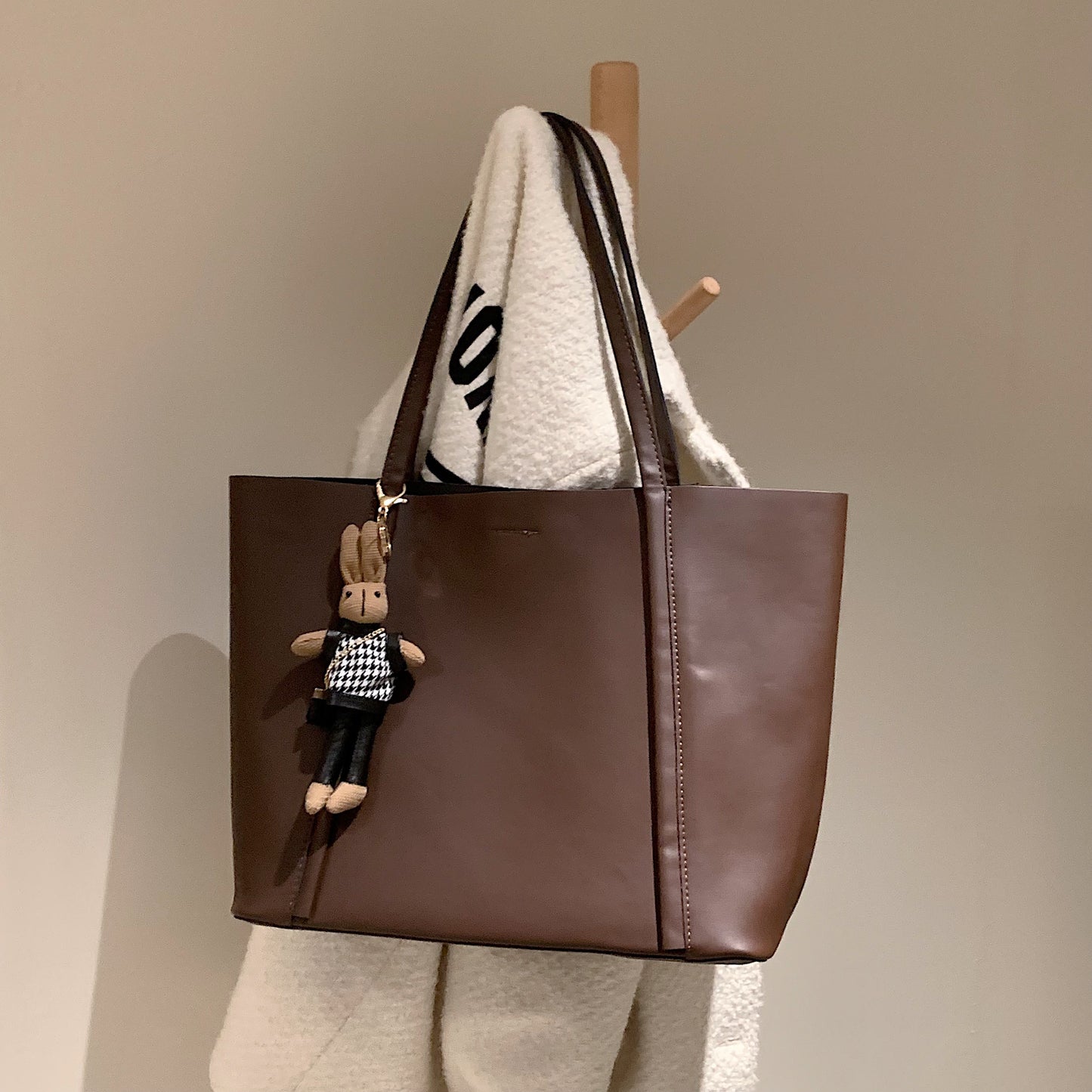 Large-capacity Versatile One-shoulder Commuter Tote Bag GO Buy