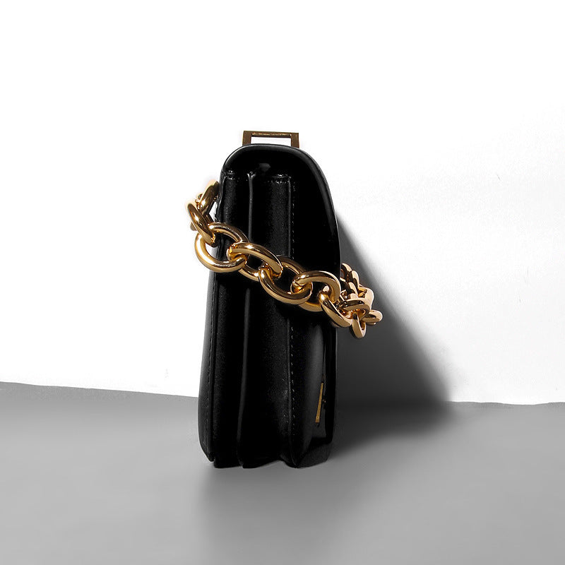 Summer New Chain Leather Shoulder Messenger Bag GO Buy