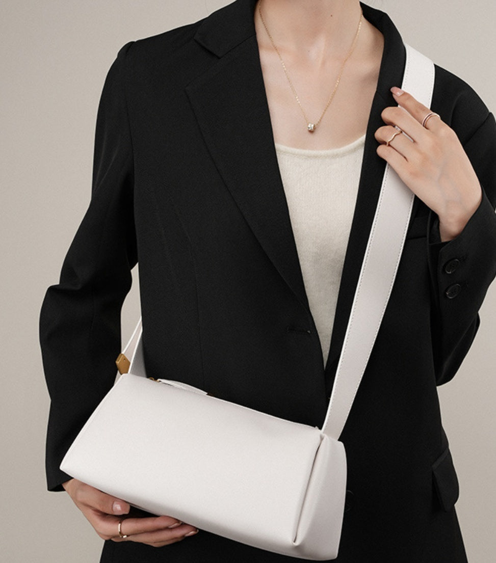 Women's High-grade Cowhide Baguette Underarm Bag GO Buy