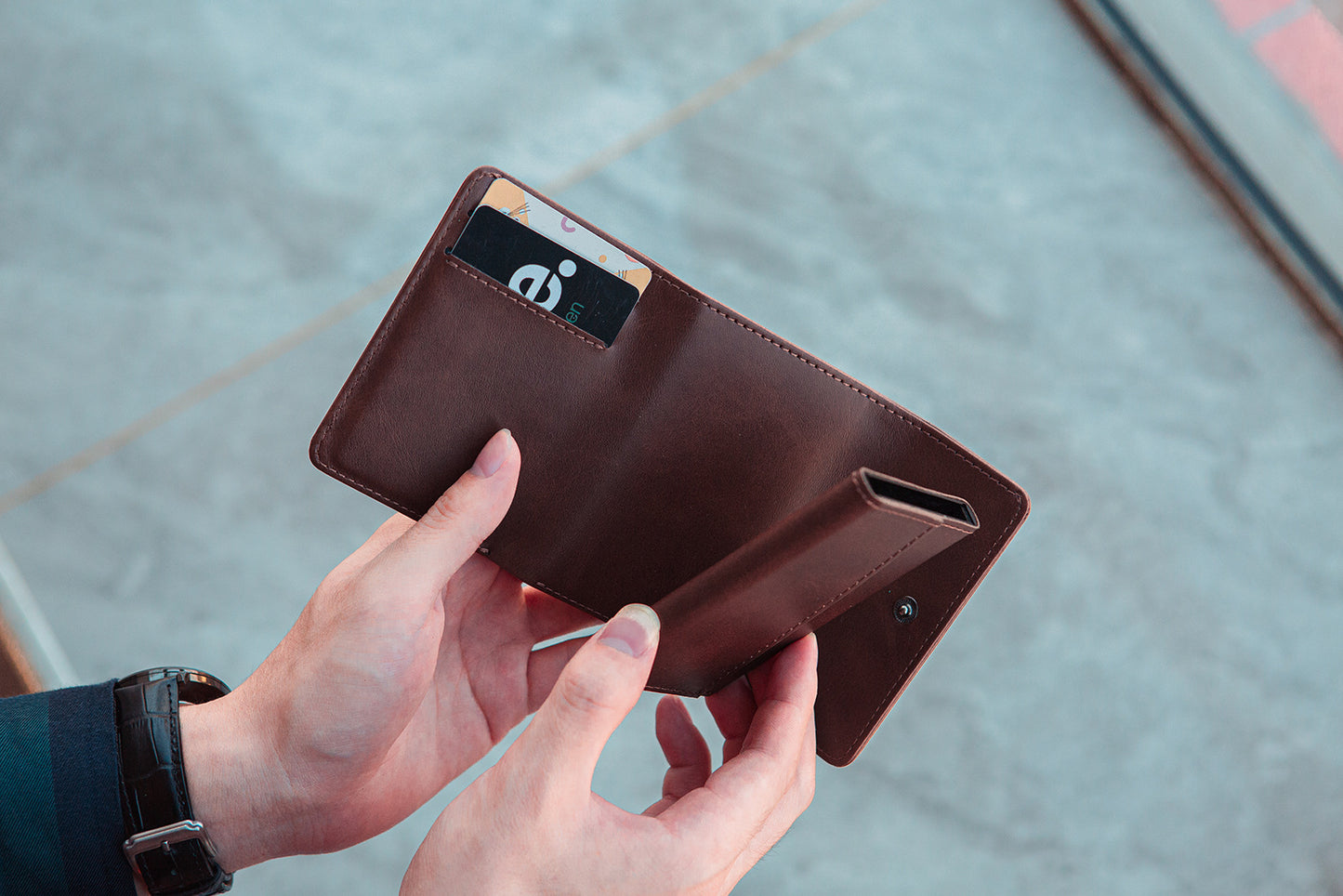 Men's New Hot Sell Fashion Retro Tri-fold Wallet GO Buy
