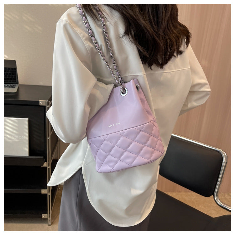 Korean Style Simple Women's Fashion Diamond Texture One-shoulder Bucket Crossbody Bag GO Buy