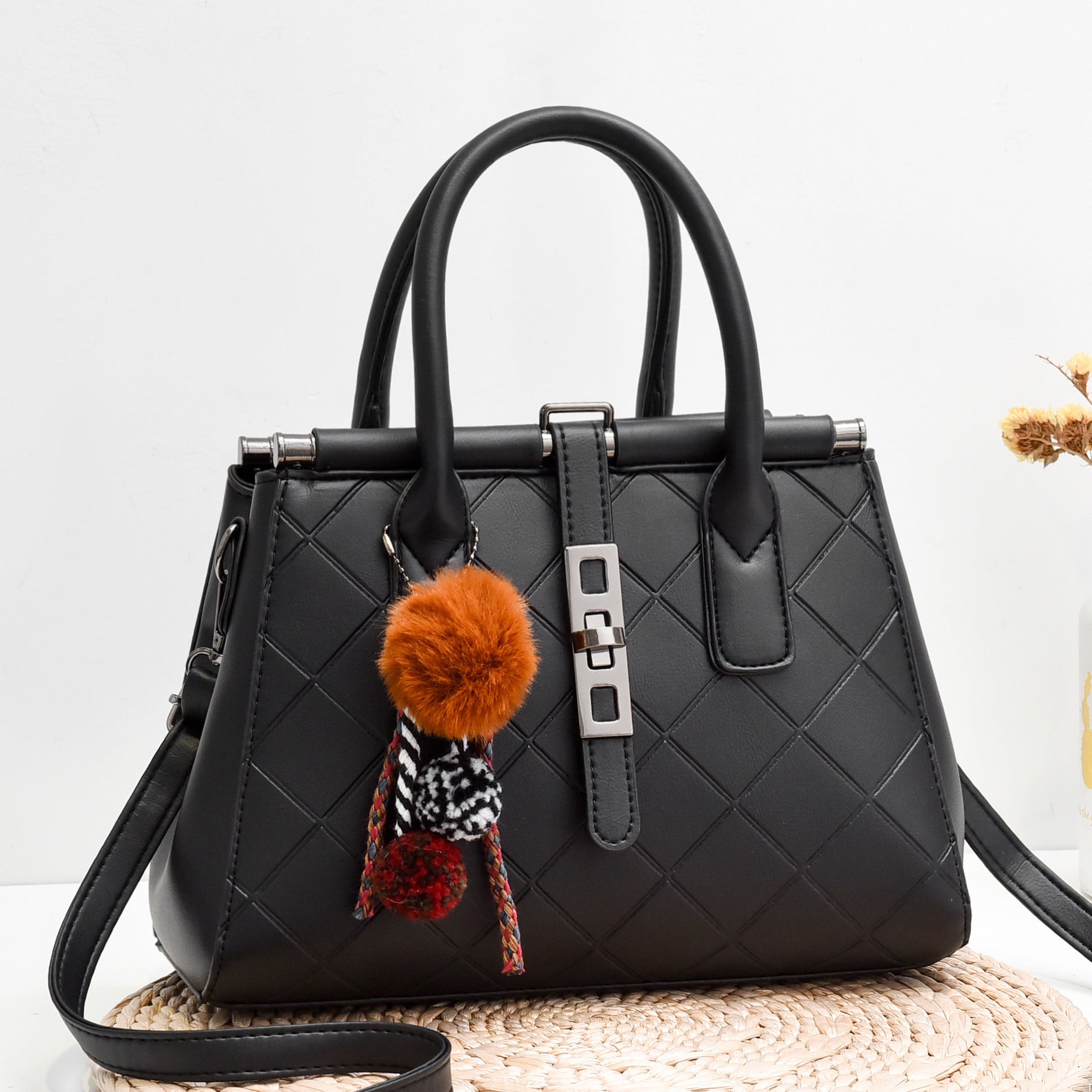 Checkered Large-capacity Simple Retro Portable Shoulder Bag GO Buy