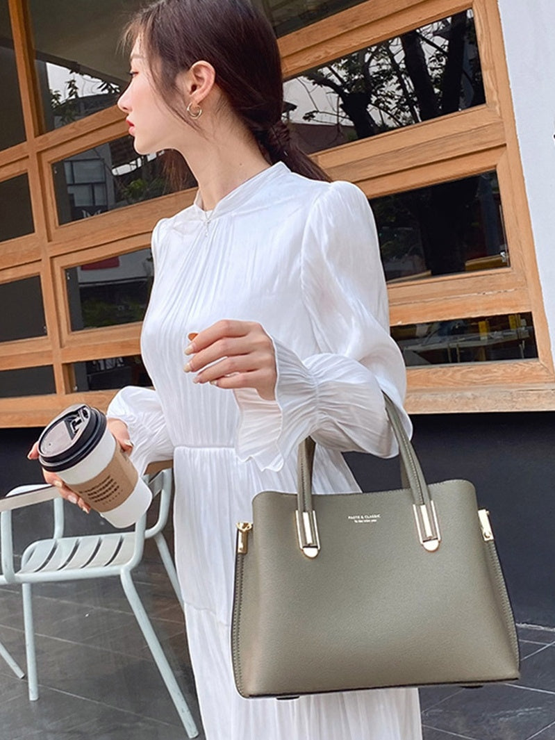 Fashion Women's Leather Black Large Capacity Messenger Bag GO Buy